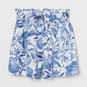 H&M High Waist Paper Bag Shorte